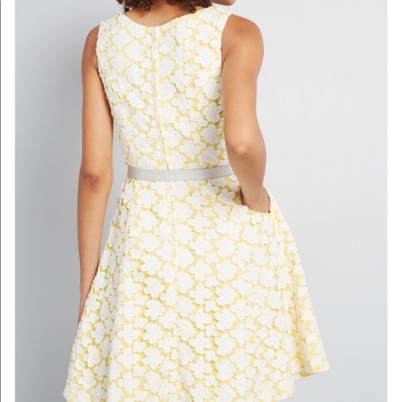 ModCloth New with Tags Yellow Fit and Flare dress - Picture 3 of 5